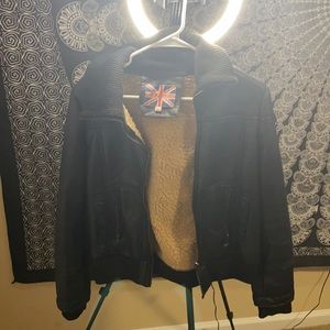 It’s in really good condition only been wore once.